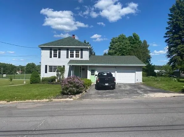 16 State St, Malone, NY 12953