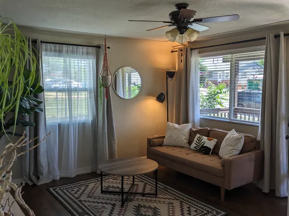 6653 Knox Ct, Denver, CO 80221