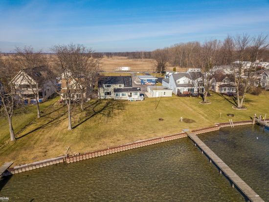 6123 Pointe Tremble Rd, Algonac, MI 48001