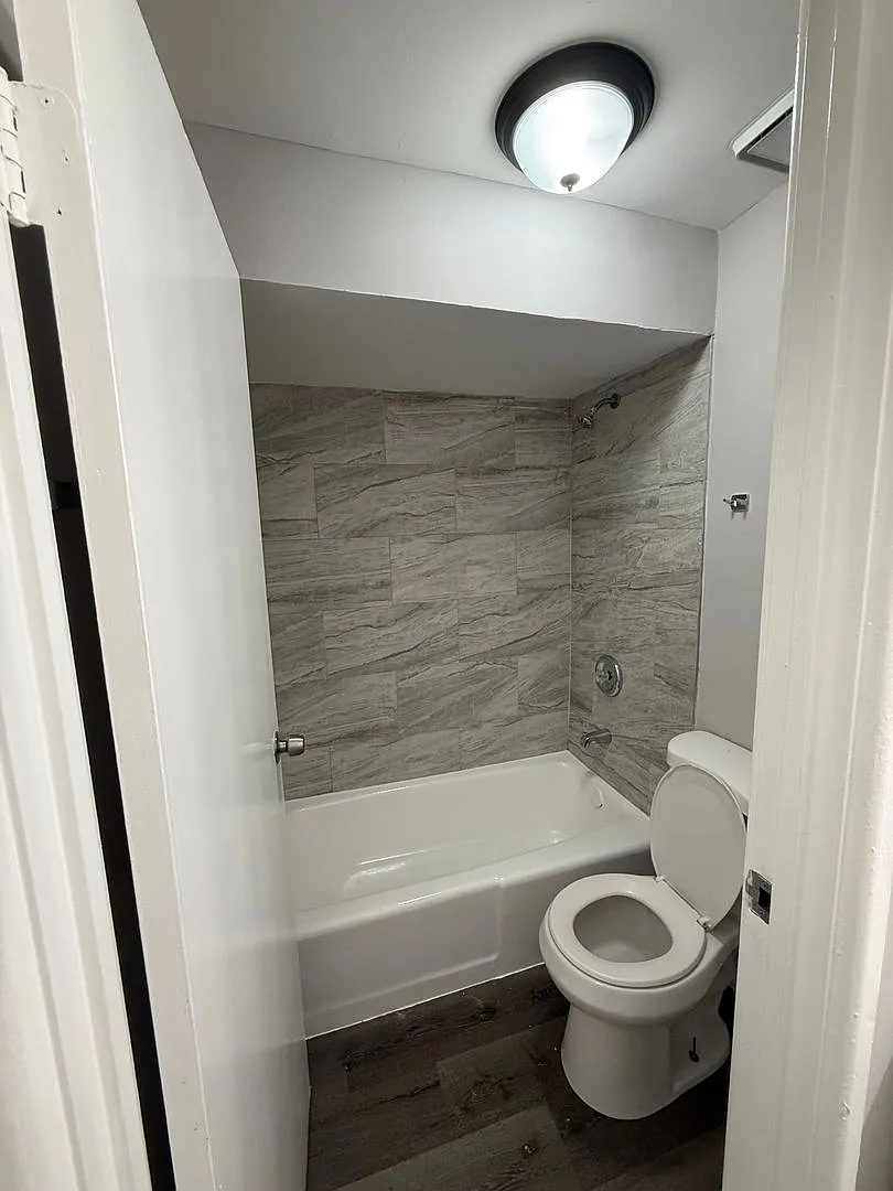 Astoria Commons Apartments — Photo 2