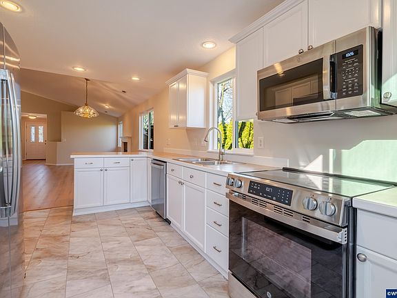 2nd image of 3804 Goldfish Farm Rd SE