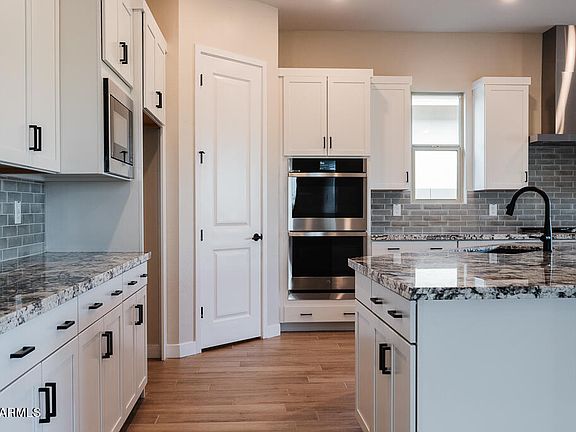 5th image of 9808 S 37TH Drive