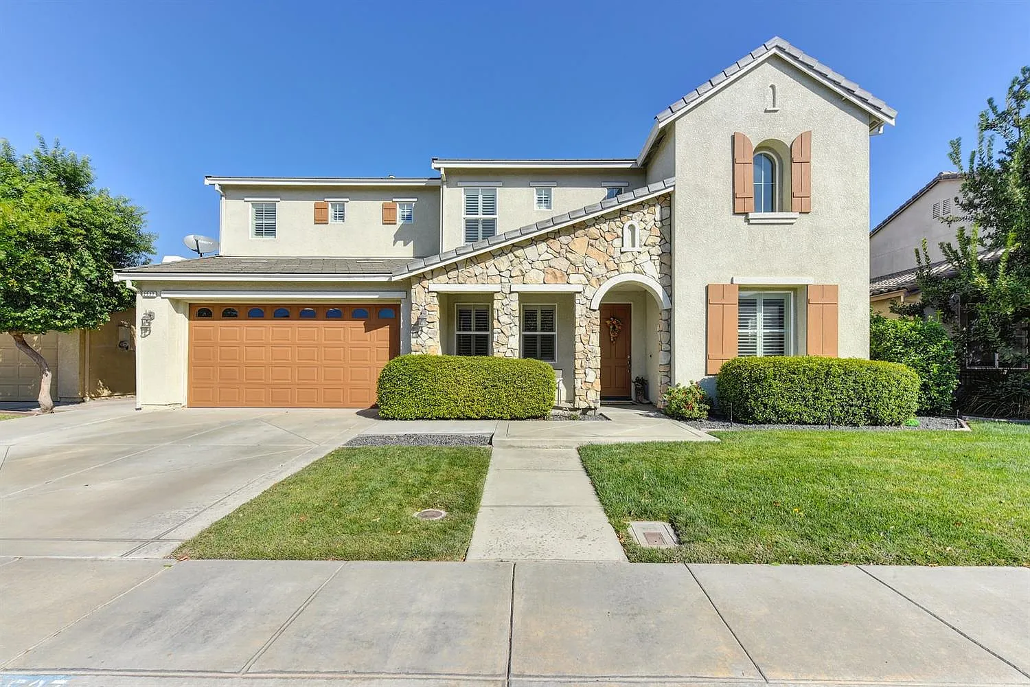 2537 Acapulco Way photo 1