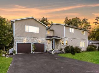 24 Marine Ct, Bristol, CT 06010