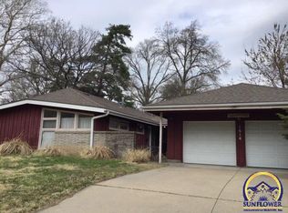 1614 SW 28th Ter, Topeka, KS 66611