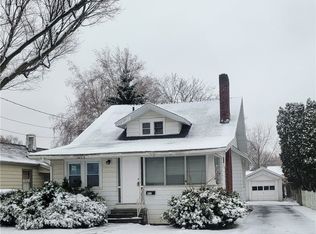 811 Ballantyne Rd, Syracuse, NY 13207