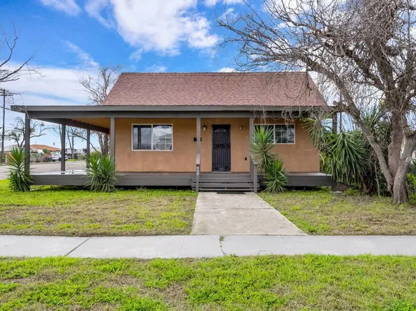 430 S 6th St, Fowler, CA 93625