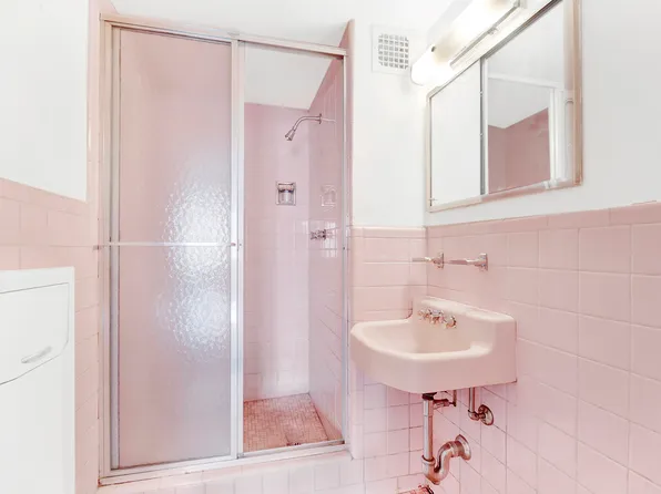 3215 Avenue H image 16 of 20