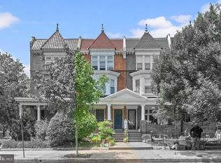 2702 N Calvert St, Baltimore, MD 21218