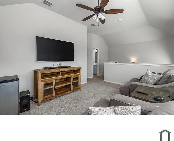 3101 Southampton Dr — Photo 4