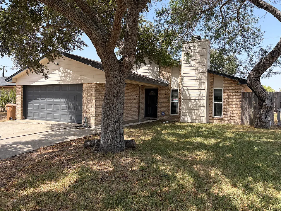 1701 Micheline Dr