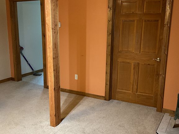 3rd image of 5579 Deer Ln #1