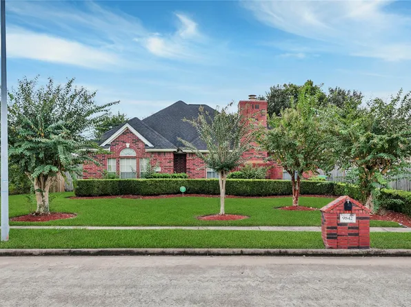 9842 Sage Lee Dr, Houston, TX 77089