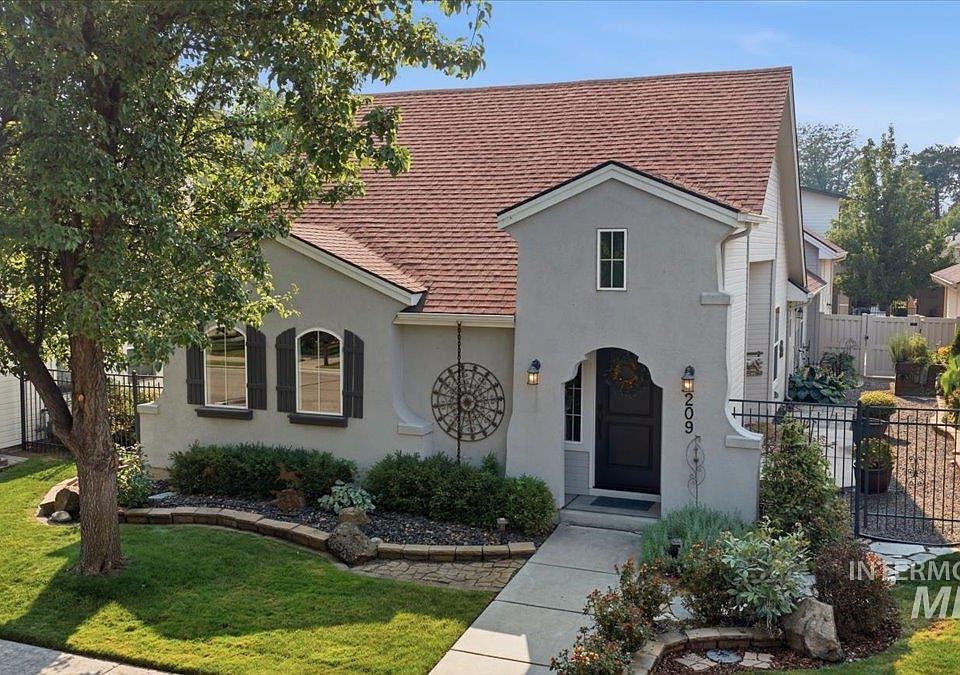 1st image of 209 S Grandean Way
