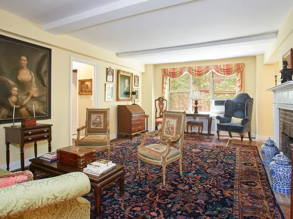 414 East 52nd Street image 1 of 6