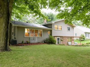 525 Velvet Ave, Portage, MI 49002