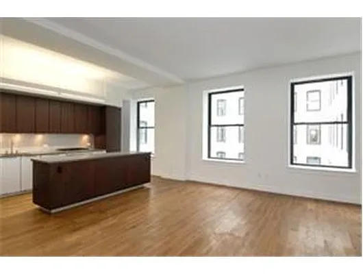 Rented by Douglas Elliman | media 14