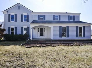 5436 Kingsfield Dr, West Bloomfield, MI 48322
