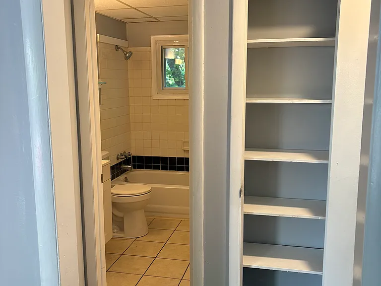 1027 Highland St #7 — Photo 3