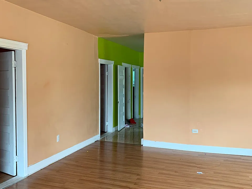130 Summit St #2