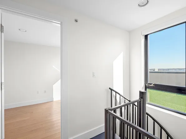 1164 Greene Avenue image 7 of 15