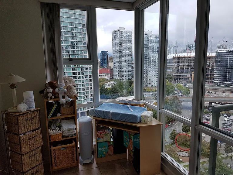 1077 Marinaside Cres #1707 — Photo 5