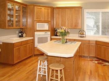 3rd image of 15172 SW Sapphire Dr