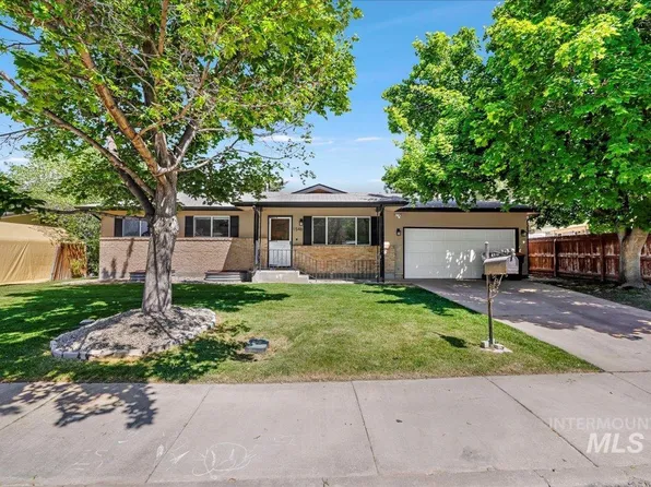 1546 Princeton Dr, Twin Falls, ID 83301