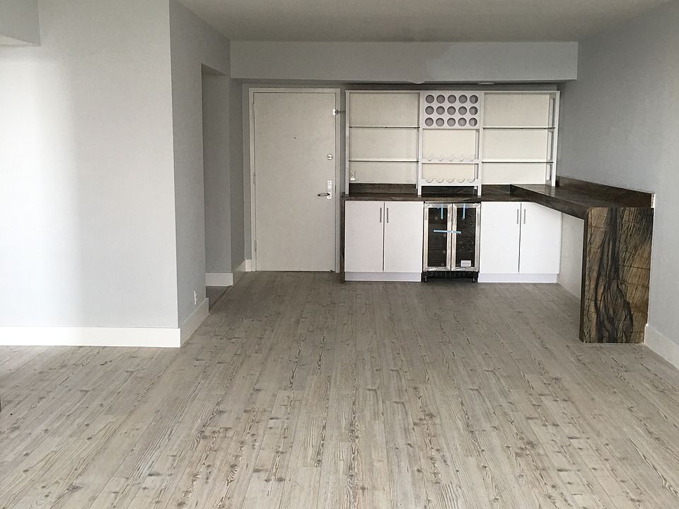 1st image of 3300 NE 191st St APT 1017