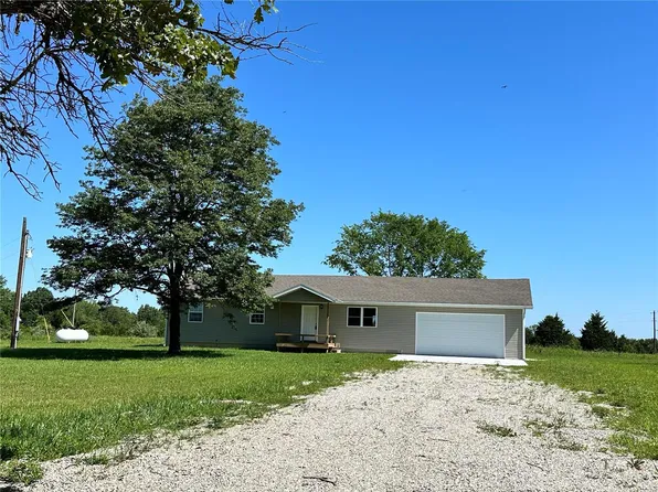 24155 Sweet Ln, Waynesville, MO 65583