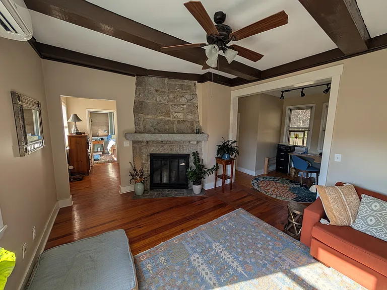 115 Lake Dr — Photo 10