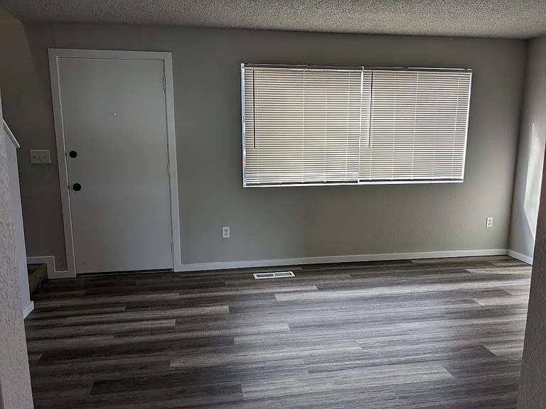Heritage Manor — Photo 2