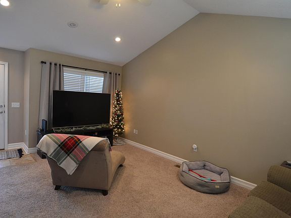 4th image of 504 Jamison St