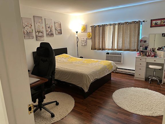 3rd image of 1321 Worcester Rd APT 108