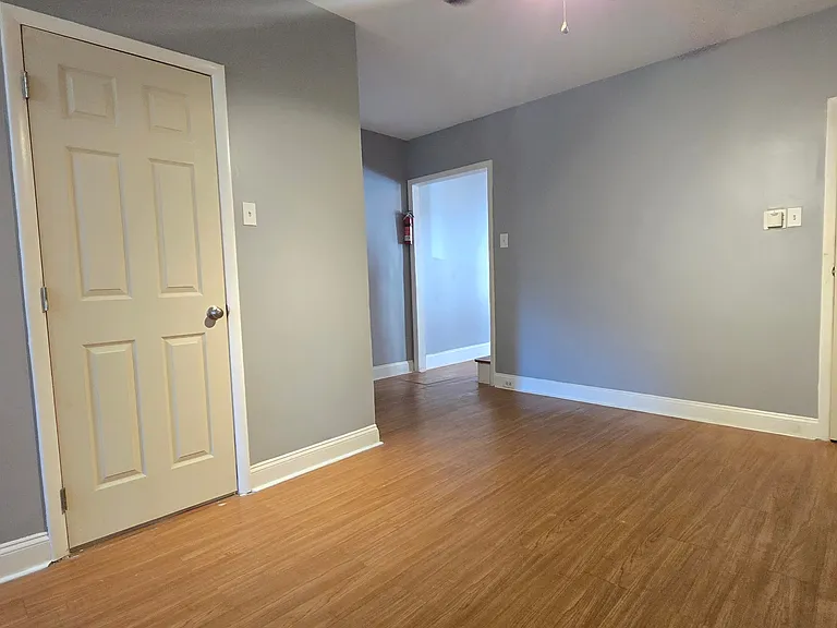 129 Ripka St — Photo 10