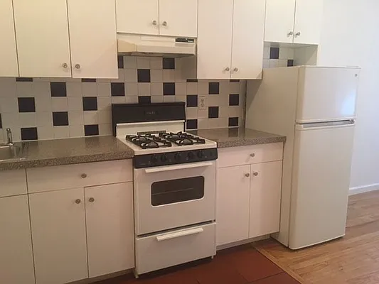 Rented by Tompkins Square Realty | media 8
