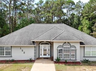 152 Sycamore Dr, Pass Christian, MS 39571