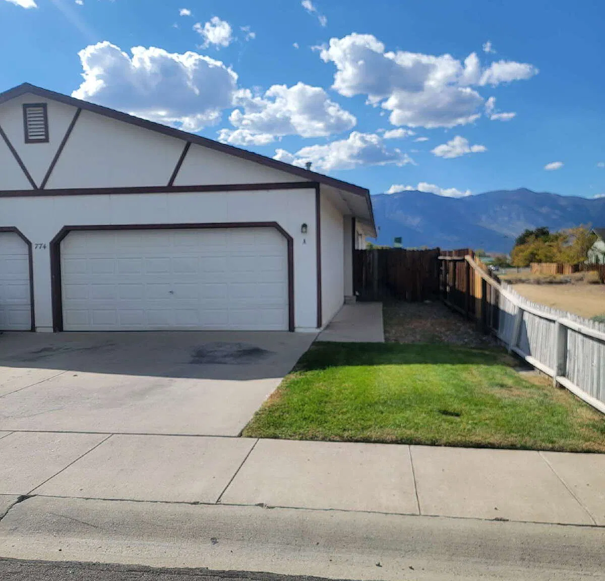 2 bed, 2.0 bath, 968 sqft, $1,600 — Photo 1