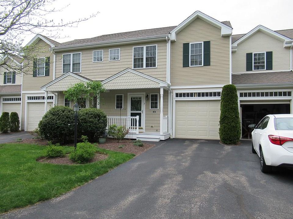 1st image of 3 Sycamore Dr #3