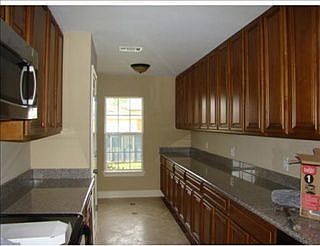 1st image of 15 Morrison Ct