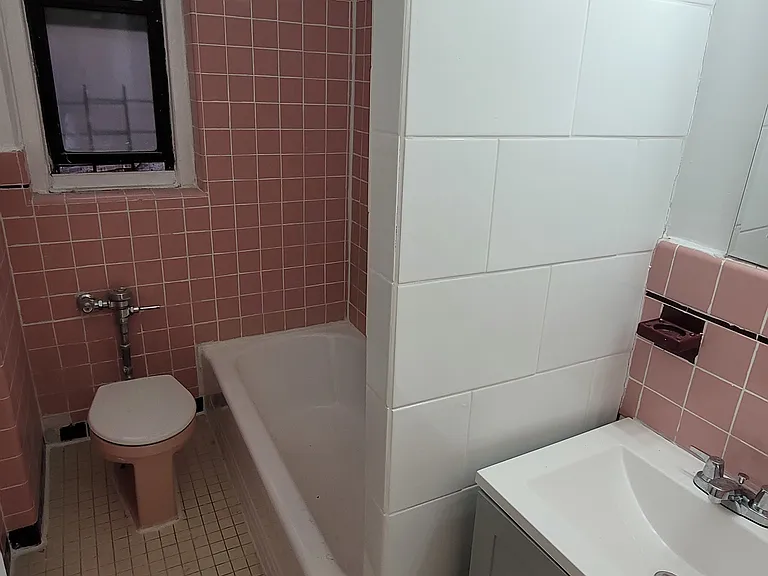 85 McClellan St #3H — Photo 13