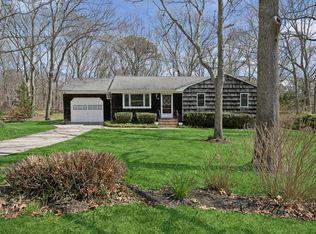 4 Columbine Ave S, Hampton Bays, NY 11946