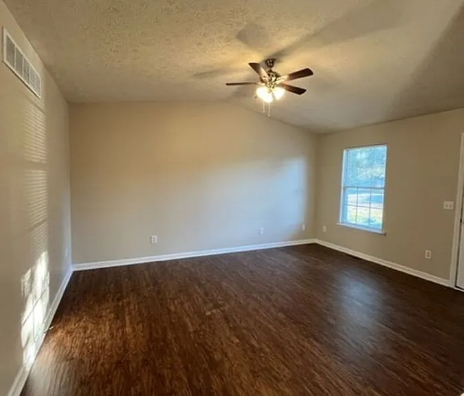 301 Parker Pl — Photo 9