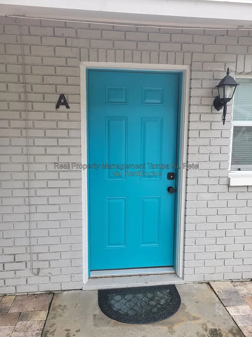 2 bed, 1.0 bath, 635 sqft, $1,795 — Photo 2