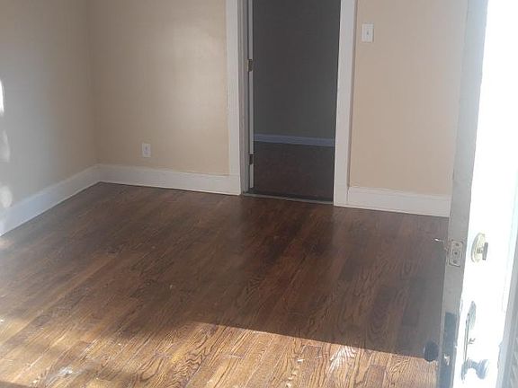 3rd image of 3705 Edgewood Ave