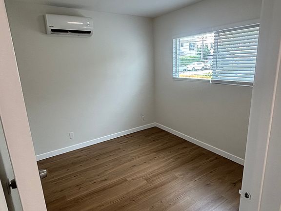 3rd image of 506 N Madison Ave APT 1
