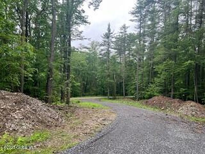 5th image of L30.4 Gale Hill Road