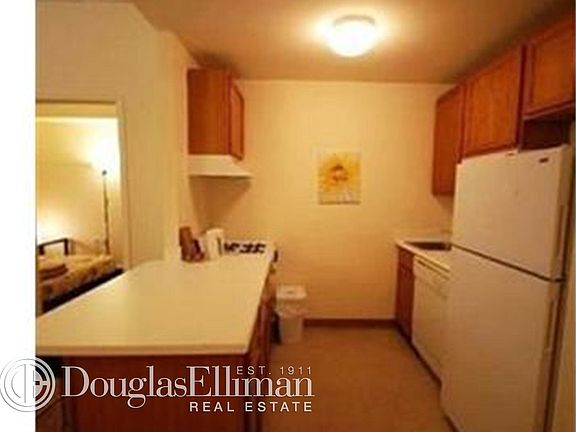 4th image of 360 W 34th St APT 7B
