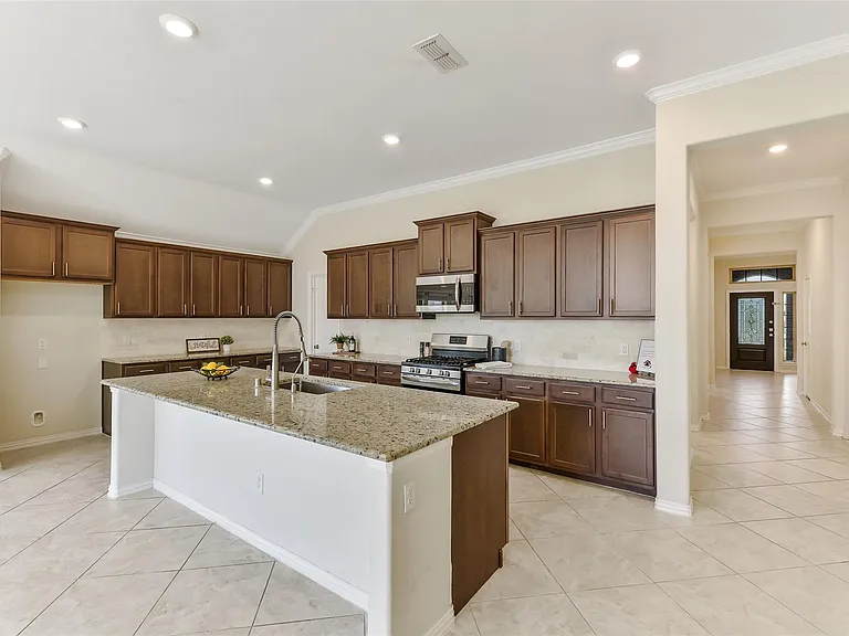 17515 Cypress Hilltop Way — Photo 14