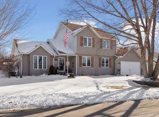 10948 203rd St W, Lakeville, MN 55044